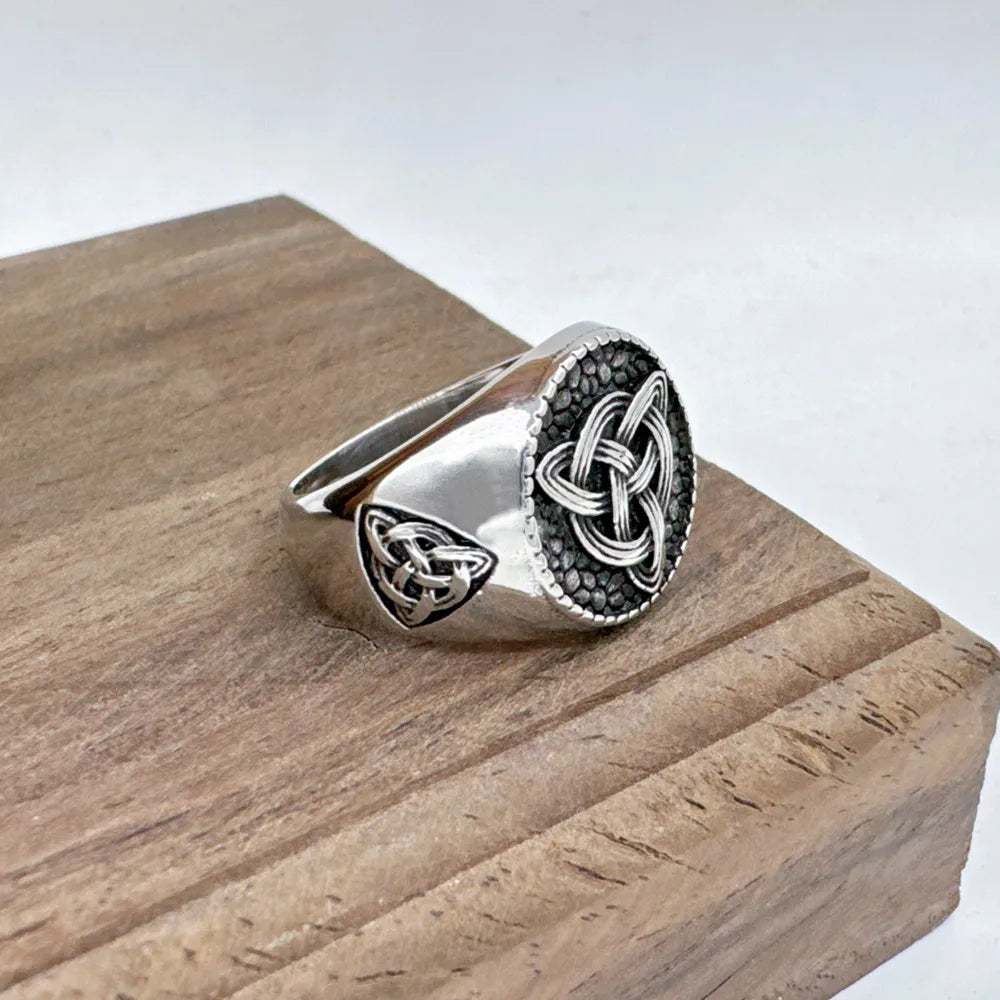Vikings Style Solid Ring 316L Stainless Steel Jewelry Punk Fashionable Round Celtic Knot Ring Size 7-13