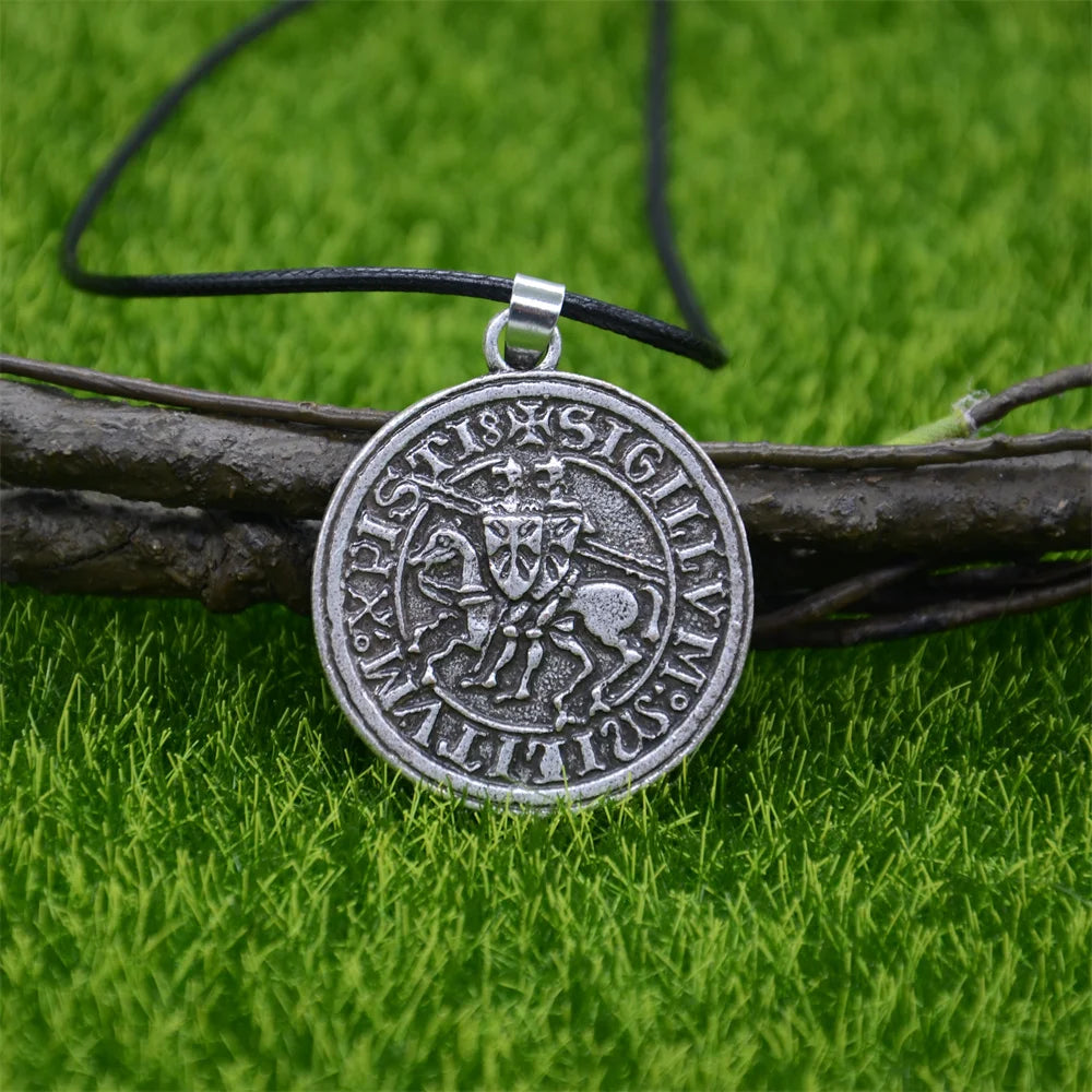 Knights Templar On Horse Pendant Mens Jewelry Vintage Punk Necklace Viking Accessories
