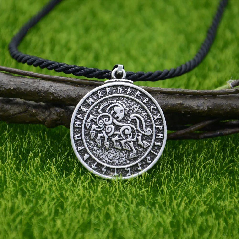 Nostalgia Sleipnir Thor Loki Asgard Horse Norse Runes Viking Jewelry Pendant Punk Necklace God Odin Amulet Talisman For Men