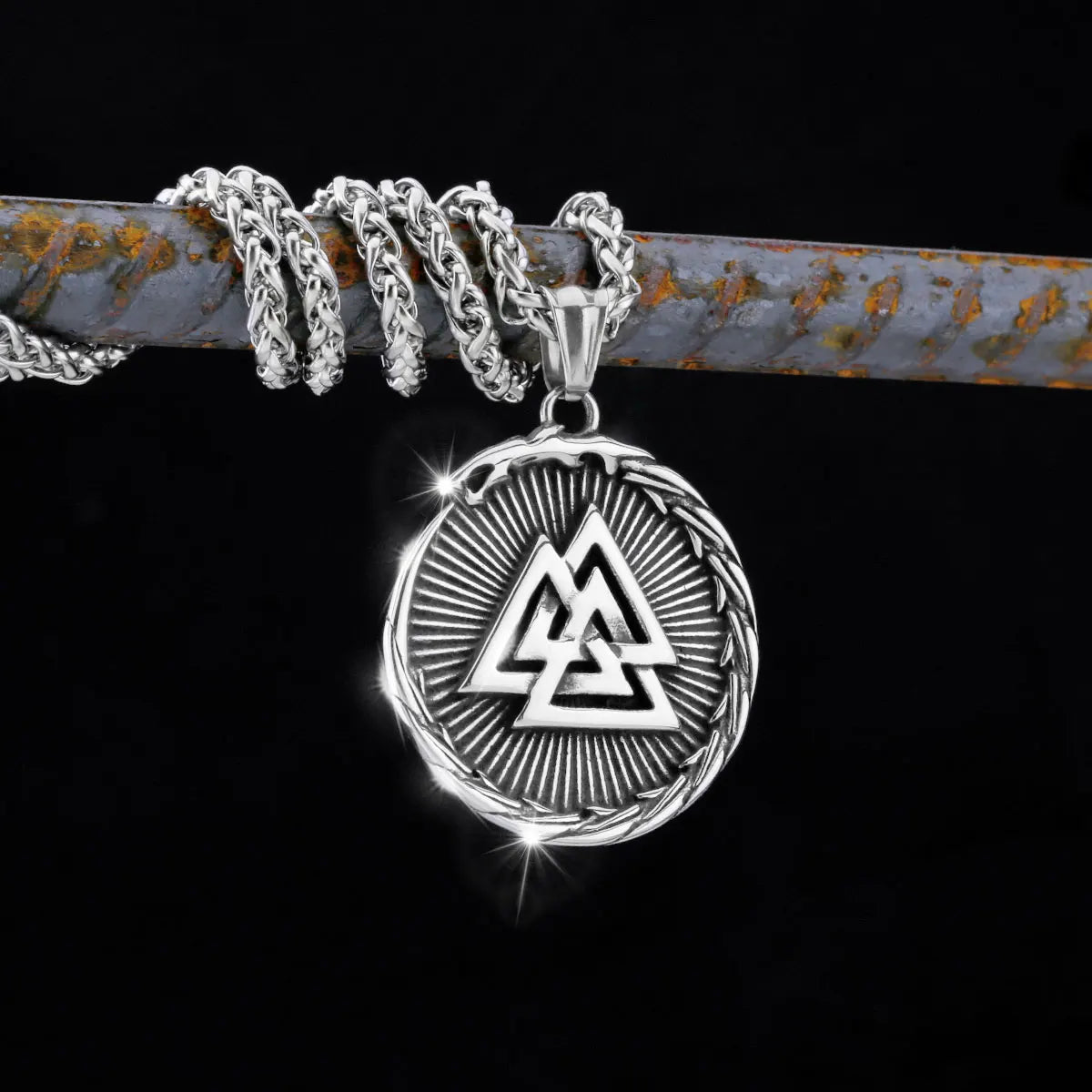 Nordic Totem Amulet Rune Necklace Retro Geometric Pattern Stainless Steel Jewelry Viking Punk Pendant Men's Fashion Jewelry Gift