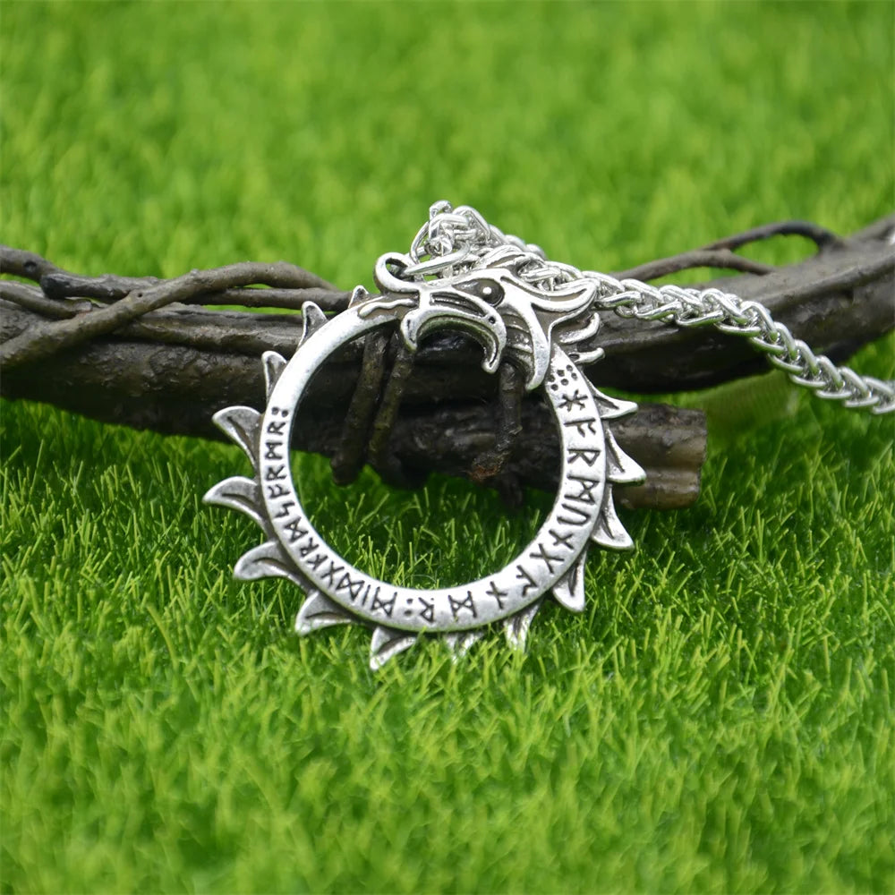 Nostalgia Viking Runes Jewelry Runic Amulet Circle Pendant Necklace Women Men Vegvisir Compass Nordic Talisman Pagan Jewerly