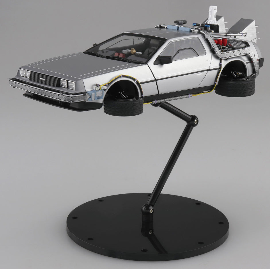 Back to the Future Part II DeLorean Time Machine 1:24 Scale Model Kit