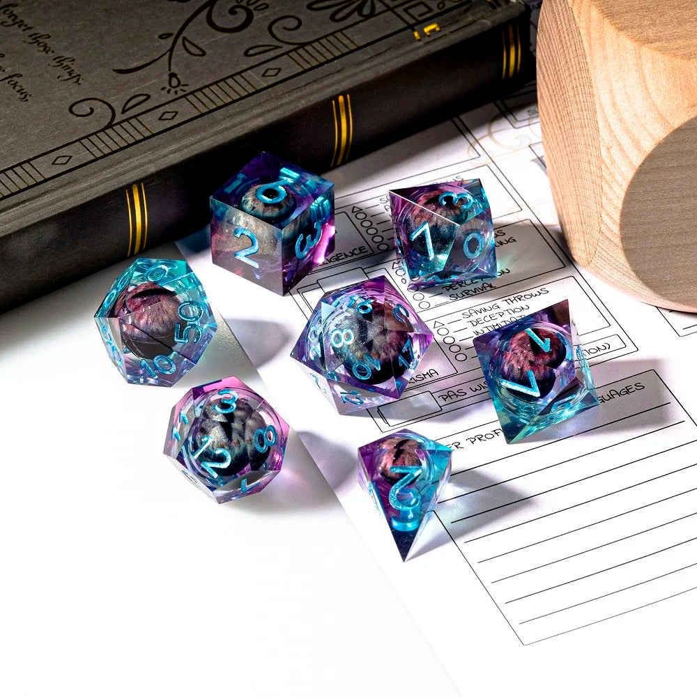 1-7pcs Dargon Eye DND Dice Set Cat Eye Liquid Core Milk Cat Sharp Edge Handmade Polyhedral Resin Dice for Multi-Sided RPG D6~D20 7pcs Blue Purple