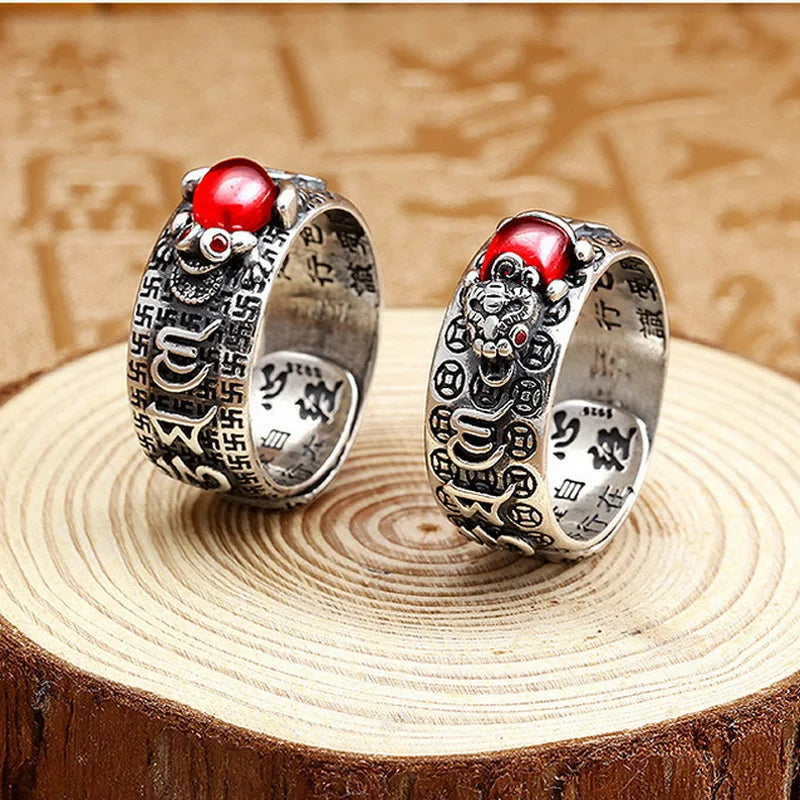 Domineering China Feng Shui Brass Pixiu Ring 2022 Amulet Wealth Good Luck Jewelry Inlaid Red Beads Copper Coin Adjustable Ring