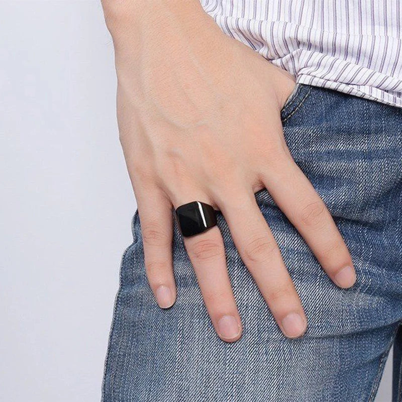 Fashion Men Black Smooth Stainless Steel Rings Glossy Signet Square Finge Rings Hiphop Punk Male Wedding Party Jewelry Wholesale