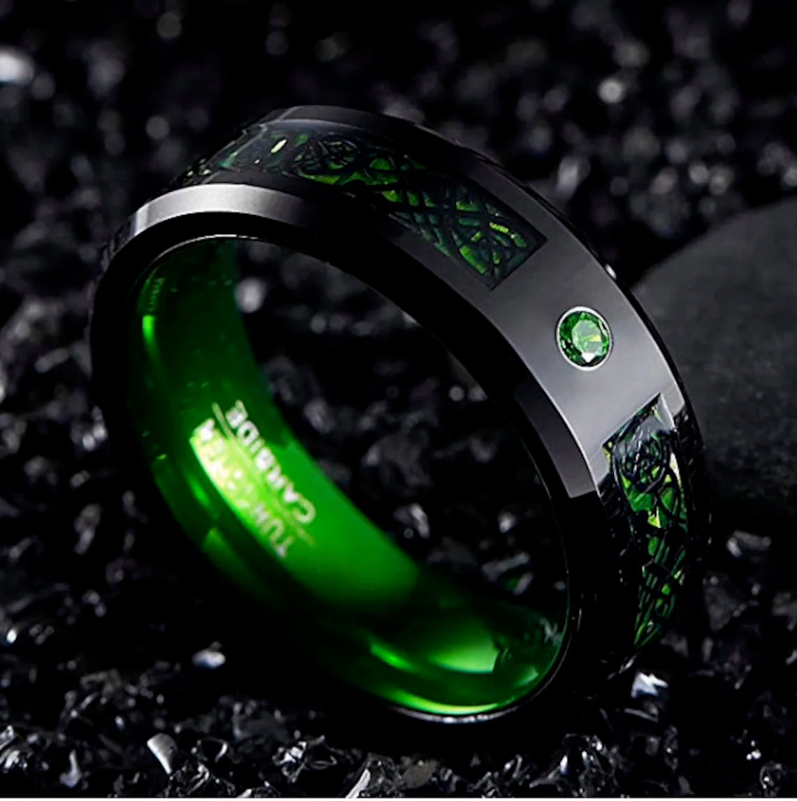 Fashion Black Tungsten Wedding Celtic Dragon Rings For Men Inlaid Green Zircon Punk Men Stainless Steel Green Carbon Fibre Ring