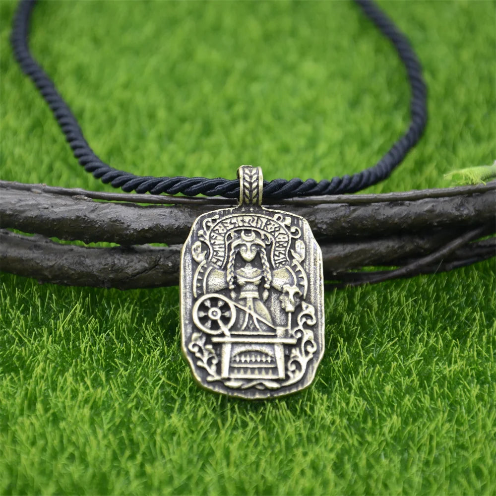 Frigga, diosa del destino, amuleto rúnico, brújula de bruja, colgante, collar vikingo, brujería wicca, accesorios de joyería para mujer