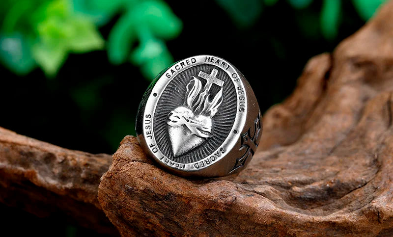Stainless Steel Ladies Mens Biker Punk Sacred Heart Of Jesus God Ring Cross Amulet Jewelry For Man Gift