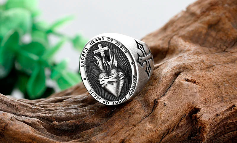 Stainless Steel Ladies Mens Biker Punk Sacred Heart Of Jesus God Ring Cross Amulet Jewelry For Man Gift