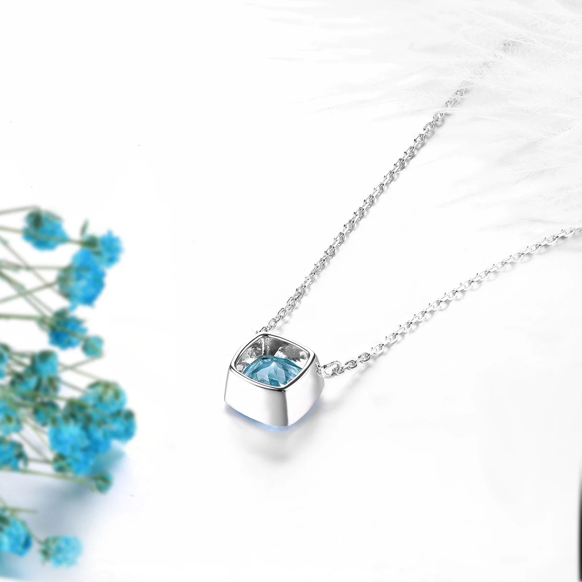 Natural Sky Blue Topaz Sterling Silver Necklace Women Exquisite Jewelry 2.7 Carats Genuine Topaz Gemstone Romantic Styles