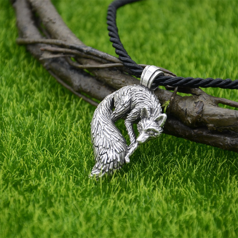 Slavic Fox Pendant Animal Viking Jewelry Necklace Men Accessories Goth Jewlery Cotton Chain Silver