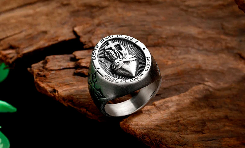 Stainless Steel Ladies Mens Biker Punk Sacred Heart Of Jesus God Ring Cross Amulet Jewelry For Man Gift