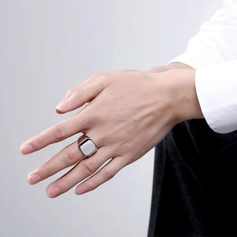 Fashion Men Black Smooth Stainless Steel Rings Glossy Signet Square Finge Rings Hiphop Punk Male Wedding Party Jewelry Wholesale