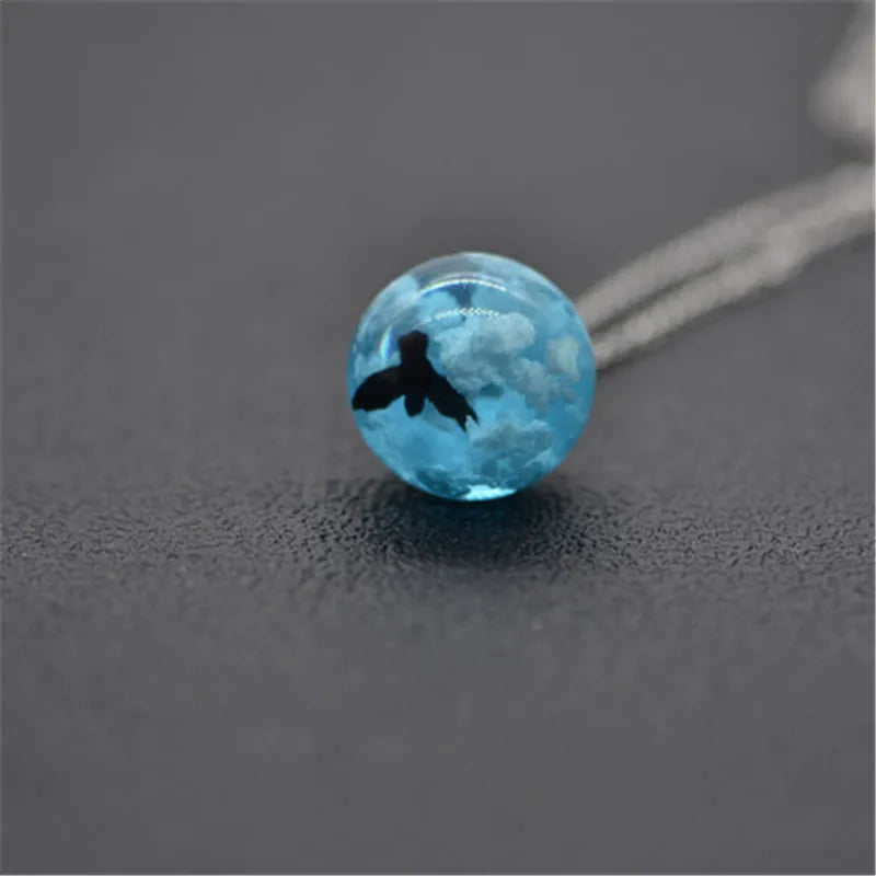 Chic Transparent Resin Rould Ball Moon Pendant Necklace Women Blue Sky White Cloud Chain Necklace Fashion Jewelry Gifts for Girl 3