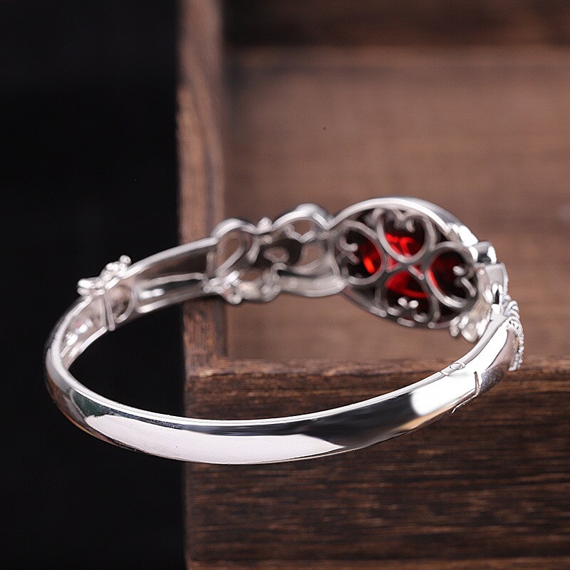 Light luxury high-end S925 sterling silver topaz prawn garnet red bracelet trap bracelet female retro ethnic style gift