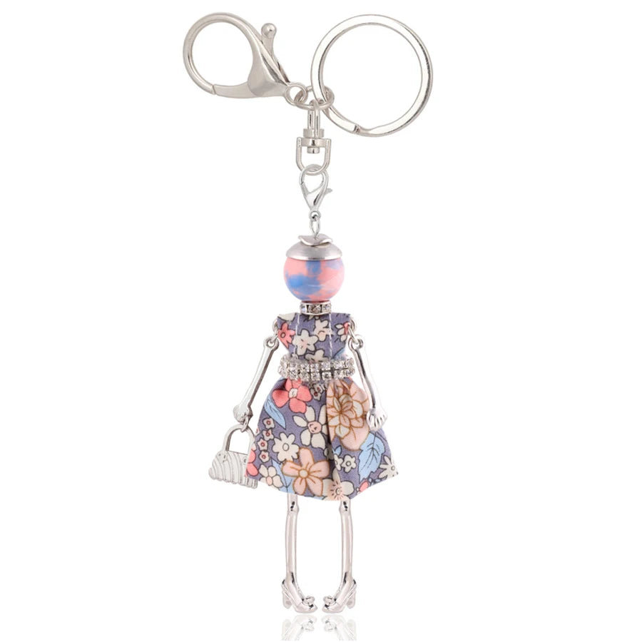 Women Keychain for Lady 2022 New Statement Charm Metal Key Chain Jewelry Cute Gift Female Bag Pendant Trendy Key Ring Wholesale KE 2031