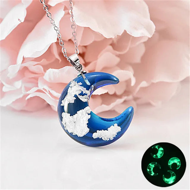 Chic Transparent Resin Rould Ball Moon Pendant Necklace Women Blue Sky White Cloud Chain Necklace Fashion Jewelry Gifts for Girl 5