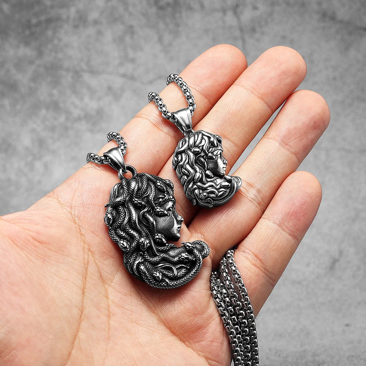 Greek Mythology Snake Hair Medusa Stainless Steel Men Necklaces Pendant Chain Amulet Vintage For Women Jewelry Gifts Wholesale