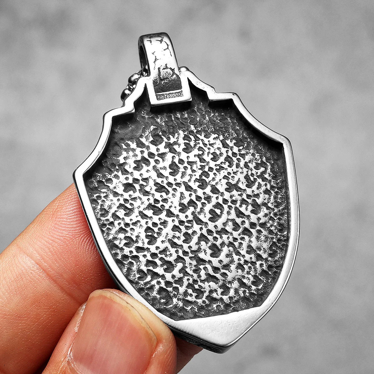 Spartan Warrior Shield Stainless Steel Men Necklaces Pendant Chain Punk Vintage Cool Things for Women Jewelry Gifts Wholesale