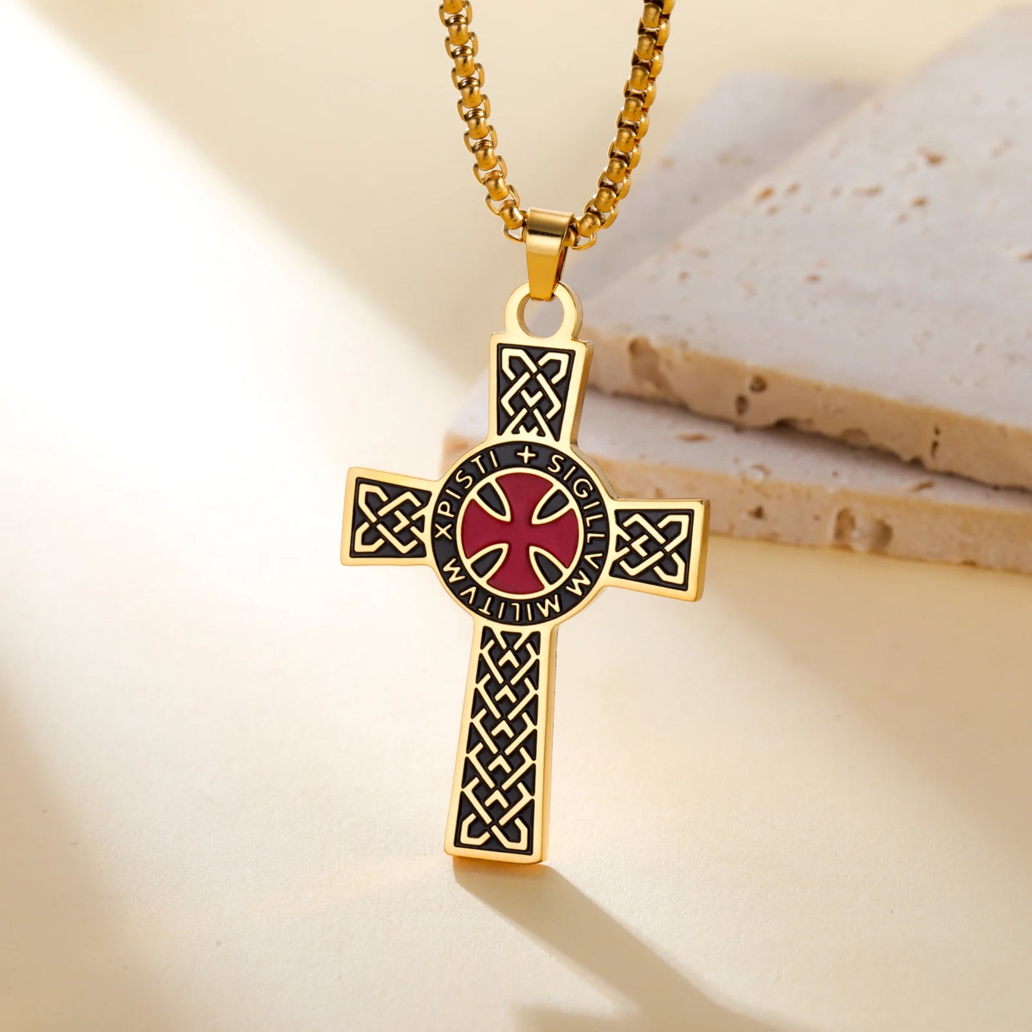 LIKGREAT Christian Cross Necklace Red Cross Templar Symbol for Men Women Vintage Religious Prayer Stainless Steel Jewelry Gift
