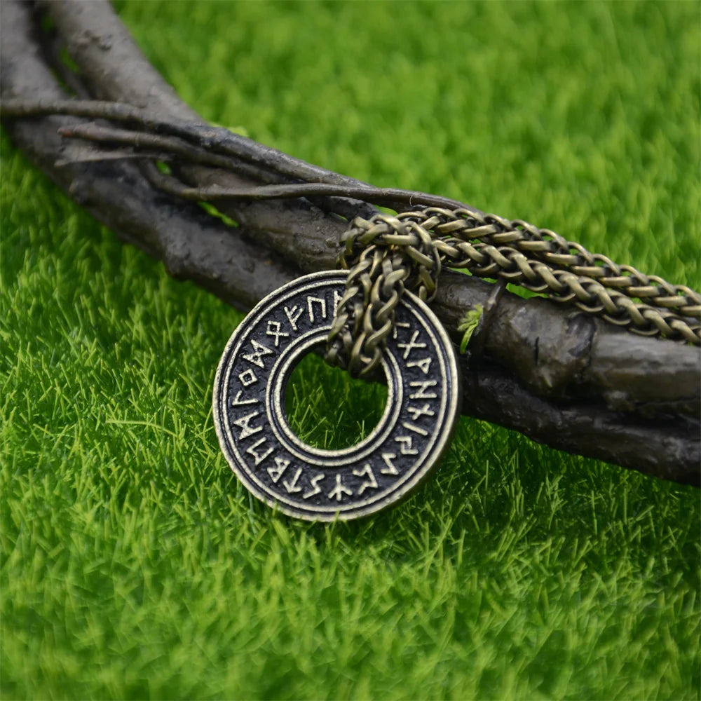 Nostalgia Viking Runes Jewelry Runic Amulet Circle Pendant Necklace Women Men Vegvisir Compass Nordic Talisman Pagan Jewerly