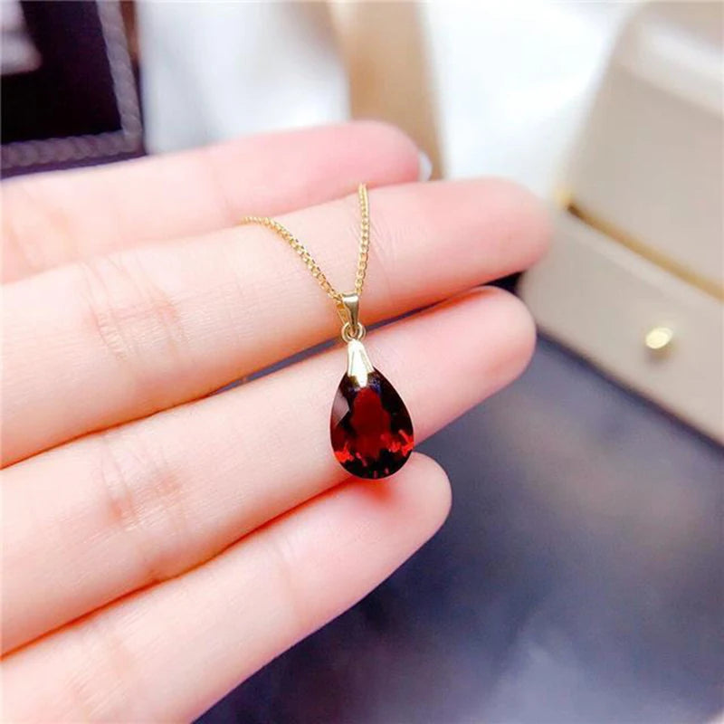Designer New Silver Inlaid Ruby Water Drop Women Necklace Pendant Classic Glamour Luxury Engagement Wedding Jewelry