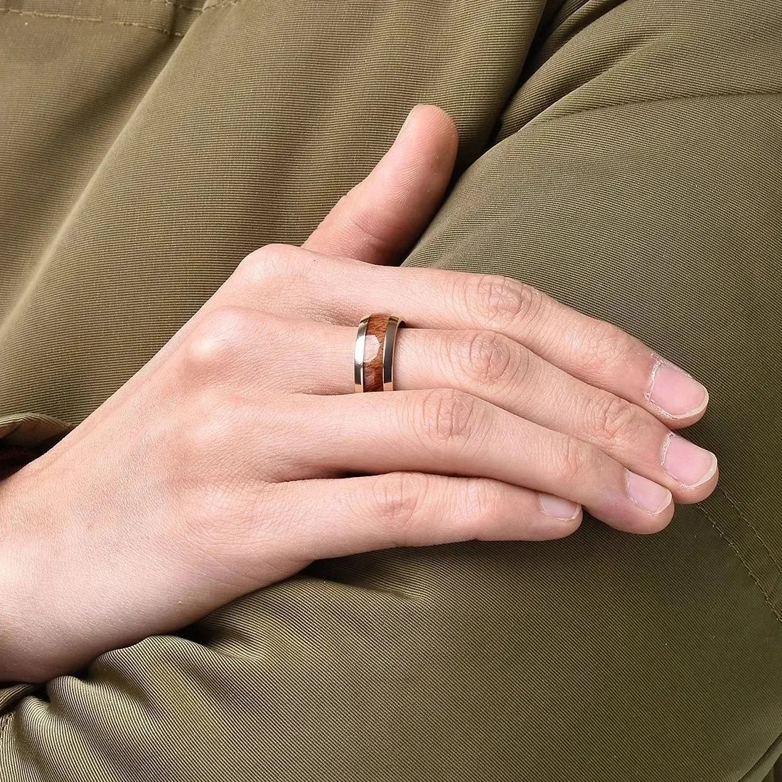 Fashion Koa Wood Inlay Rings 8MM Gold Color Men Stainless Steel Rings For Men Women Domed Wedding Engagement Jewelry Gift