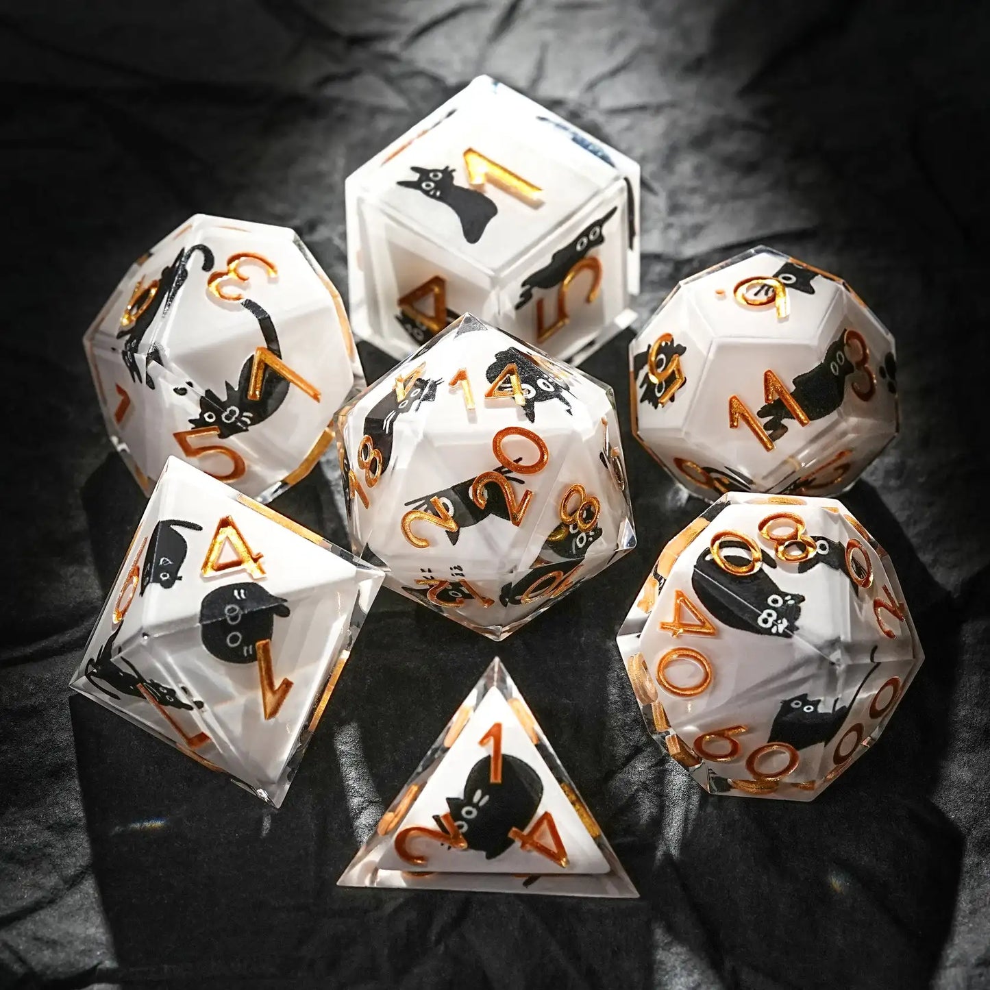 1-7pcs Dargon Eye DND Dice Set Cat Eye Liquid Core Milk Cat Sharp Edge Handmade Polyhedral Resin Dice for Multi-Sided RPG D6~D20 7pcs Milk Cat