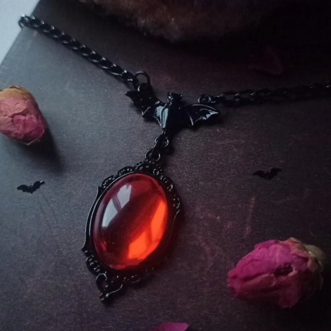Gothic Vampire Blood Drop Pendant Necklace Vintage Purple Red Bat Eyes Charms Chains Witch Jewelry Accessory Gifts For Women