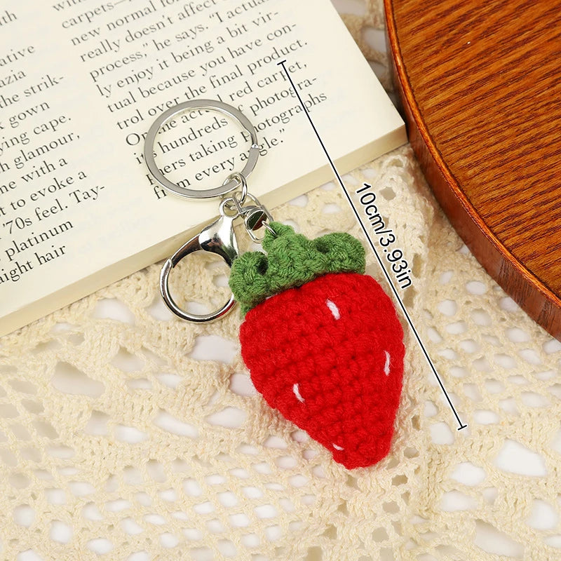 Cute Knitting Fruit Keychain Creative Knitted Strawberry Car Keys Keychain Wholesale Weaved Avocado Keyrings for Bag Accessories C