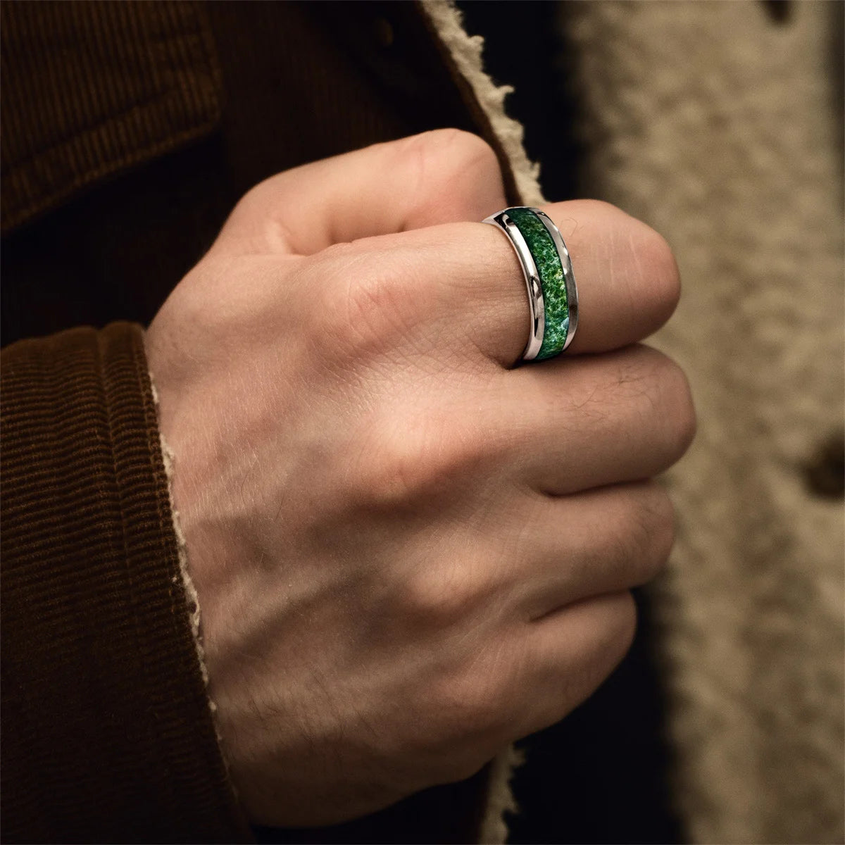 Fashion 8mm Men Titanium Wedding Rings Green Shell Inlay Stainless Steel Rings For Men Wedding Band Anniversary Birthday Gifts
