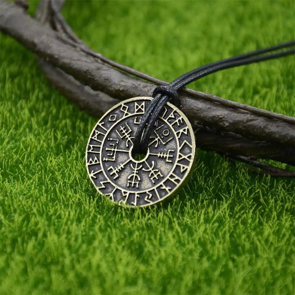 Nostalgia Viking Runes Jewelry Runic Amulet Circle Pendant Necklace Women Men Vegvisir Compass Nordic Talisman Pagan Jewerly