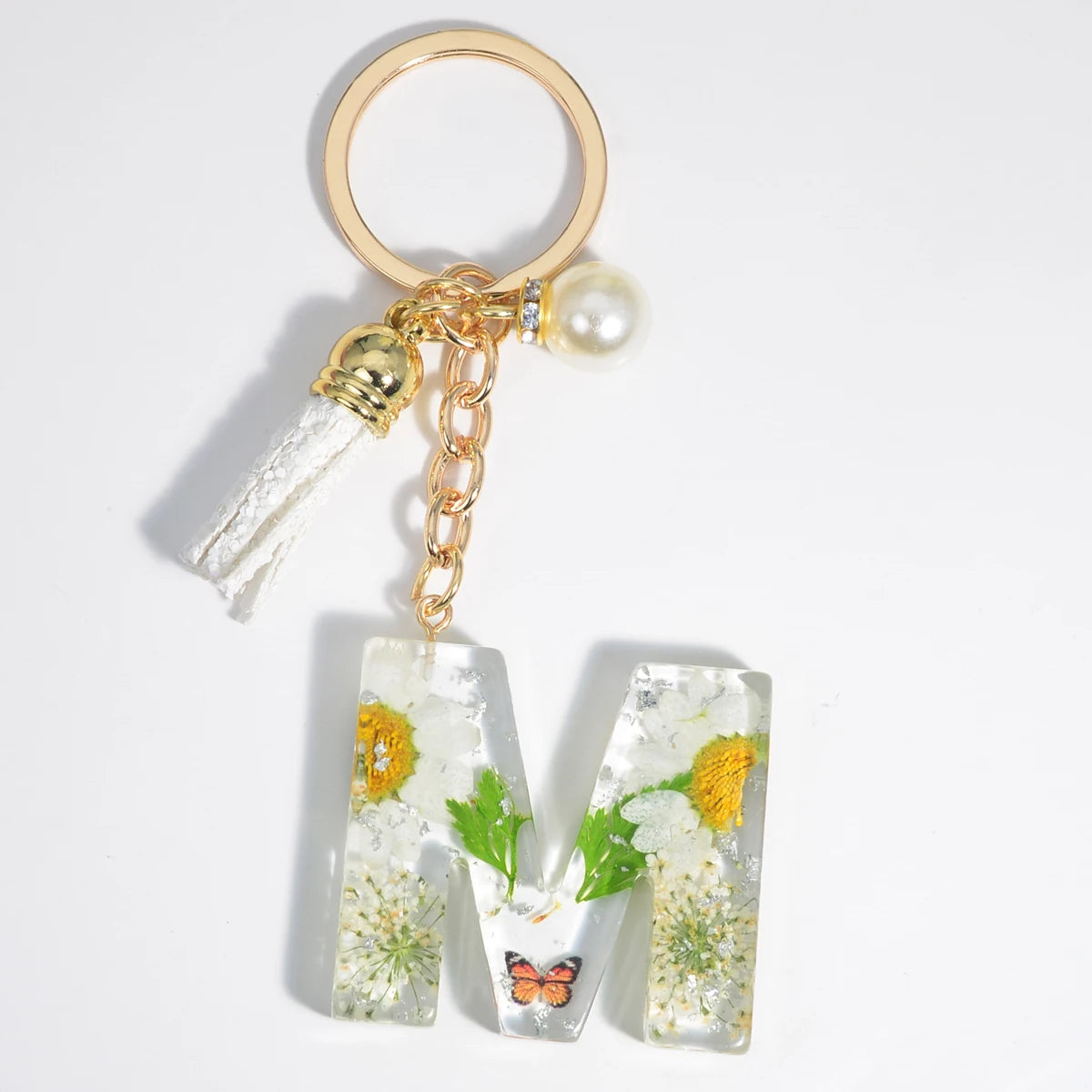 1Pc Letter Keychains Charms White Chrysanthemum Alphabet Resin Keyring Women Exquisite Bag Ornaments Flower Key Holder Gift SKC-Y07-M CHINA