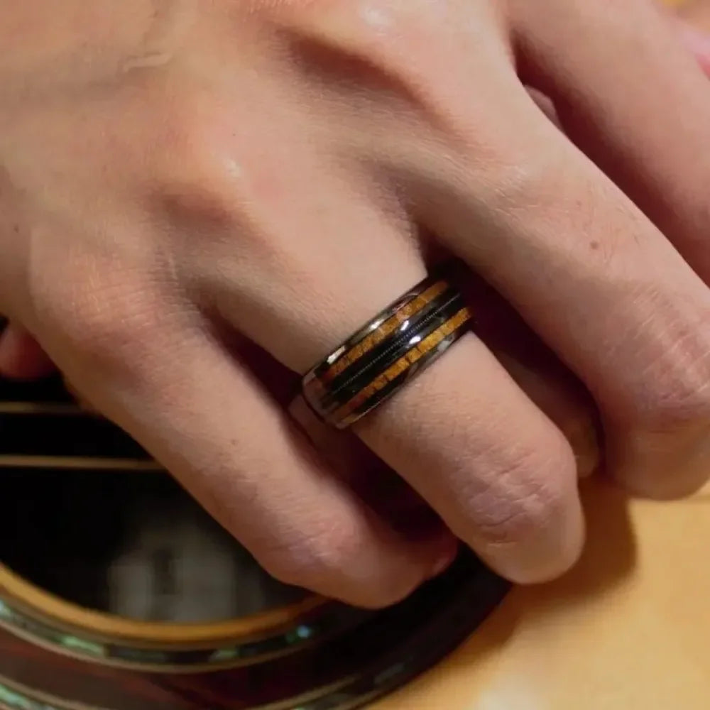 Rose Golden Ring, Inlaid Whiskey Barrel Wooden Grain Guitar String Men's Tungsten Steel Ring