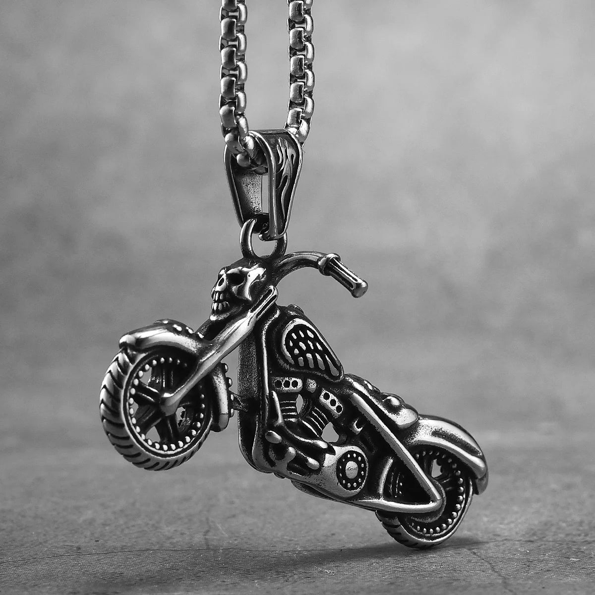 Vintage Punk Skull Motorcycle Biker Men Necklaces Stainless Steel Pendant Chain Women Jewelry Accessories Gifts Wholesale