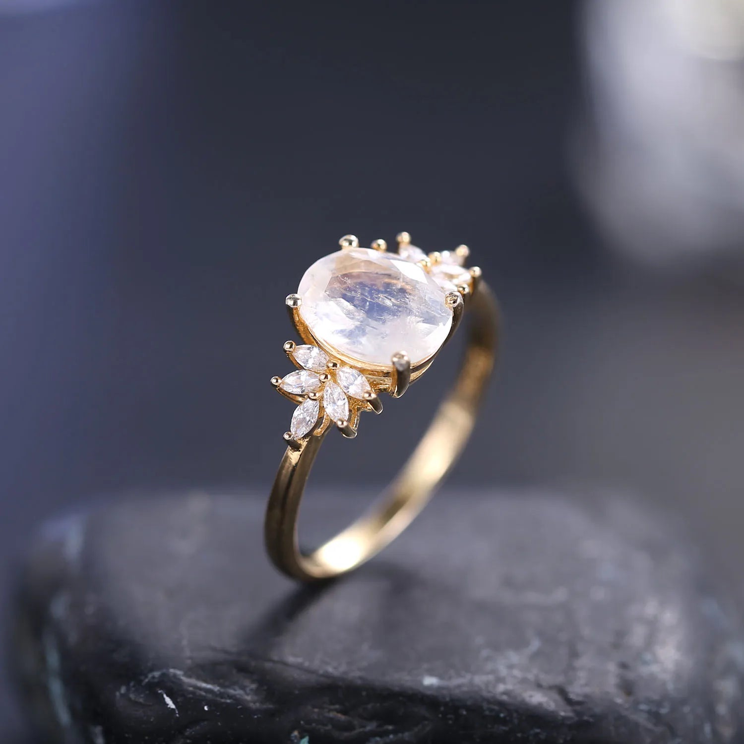 GEM'S BALLET Oval 8x10mm Cluster Milky Blue Moonstone Engagement Ring 925 Sterling Silver Olive Branch Rings For Women