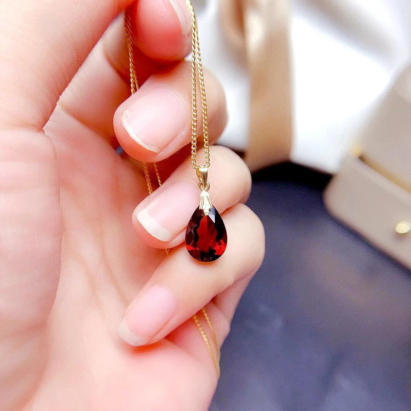 Designer New Silver Inlaid Ruby Water Drop Women Necklace Pendant Classic Glamour Luxury Engagement Wedding Jewelry