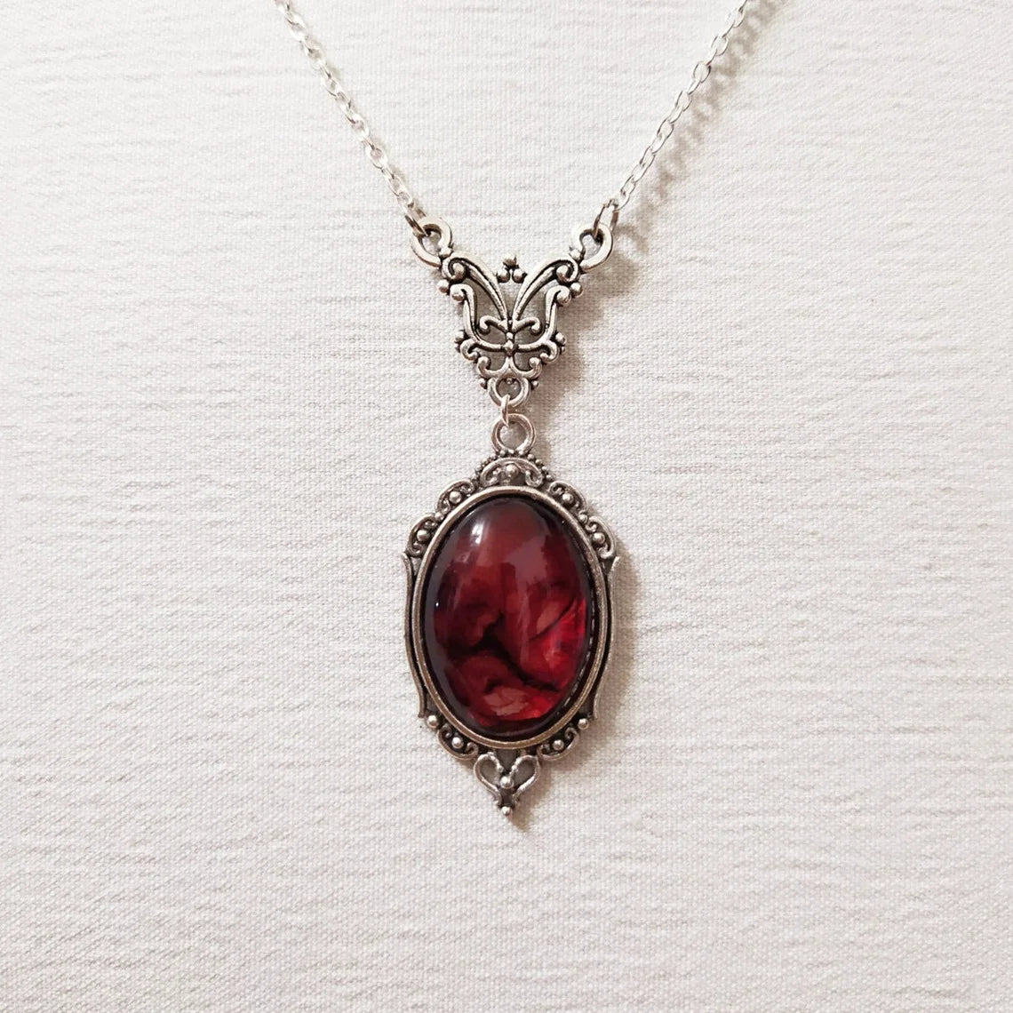 Gothic Vampire Blood Drop Pendant Necklace Vintage Purple Red Bat Eyes Charms Chains Witch Jewelry Accessory Gifts For Women