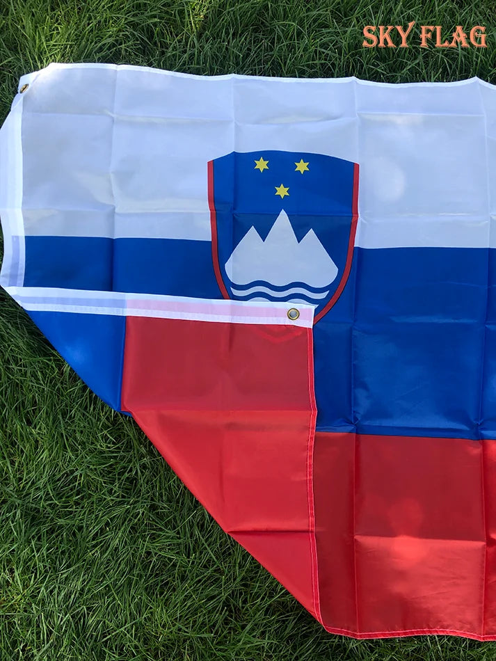 SKY FLAG Slovenia Flag 3x5 ft Flag of Slovenian 90x 150cm hanging polyester Slovenia National standard Flag Banner