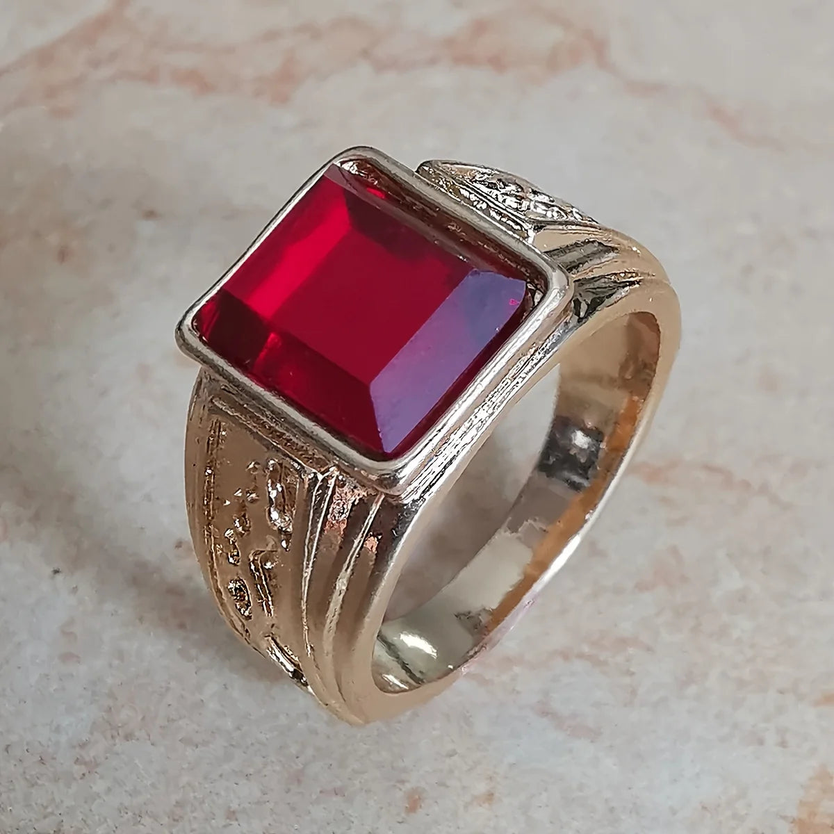 1pc 18K Gold-Plated Men's Ring Inlaid Glass Copper Ring