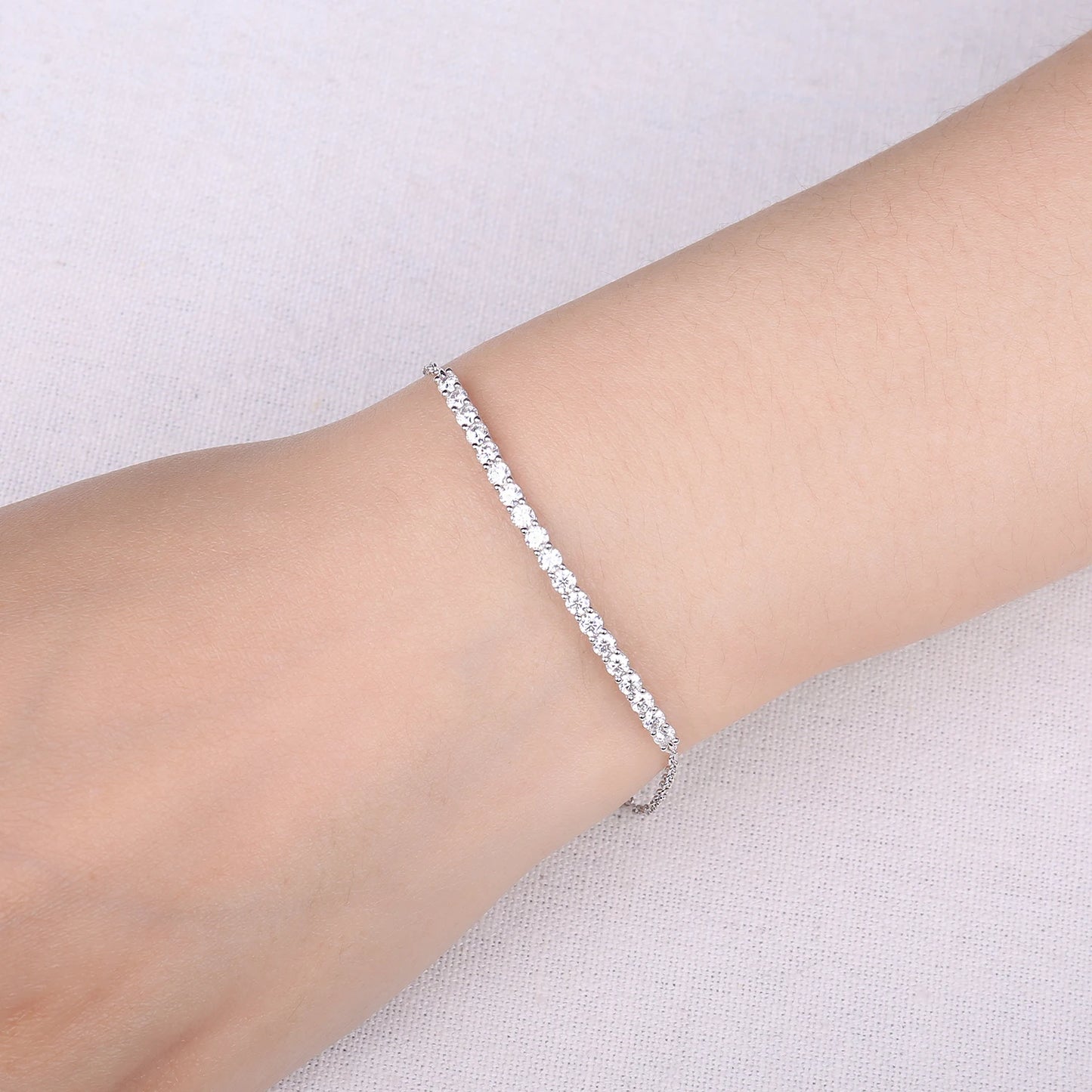 JewelryPalace Moissanite D Color Round Cut 925 Sterling Silver Adjustable Link Bracelet for Woman Yellow Rose Gold Plated