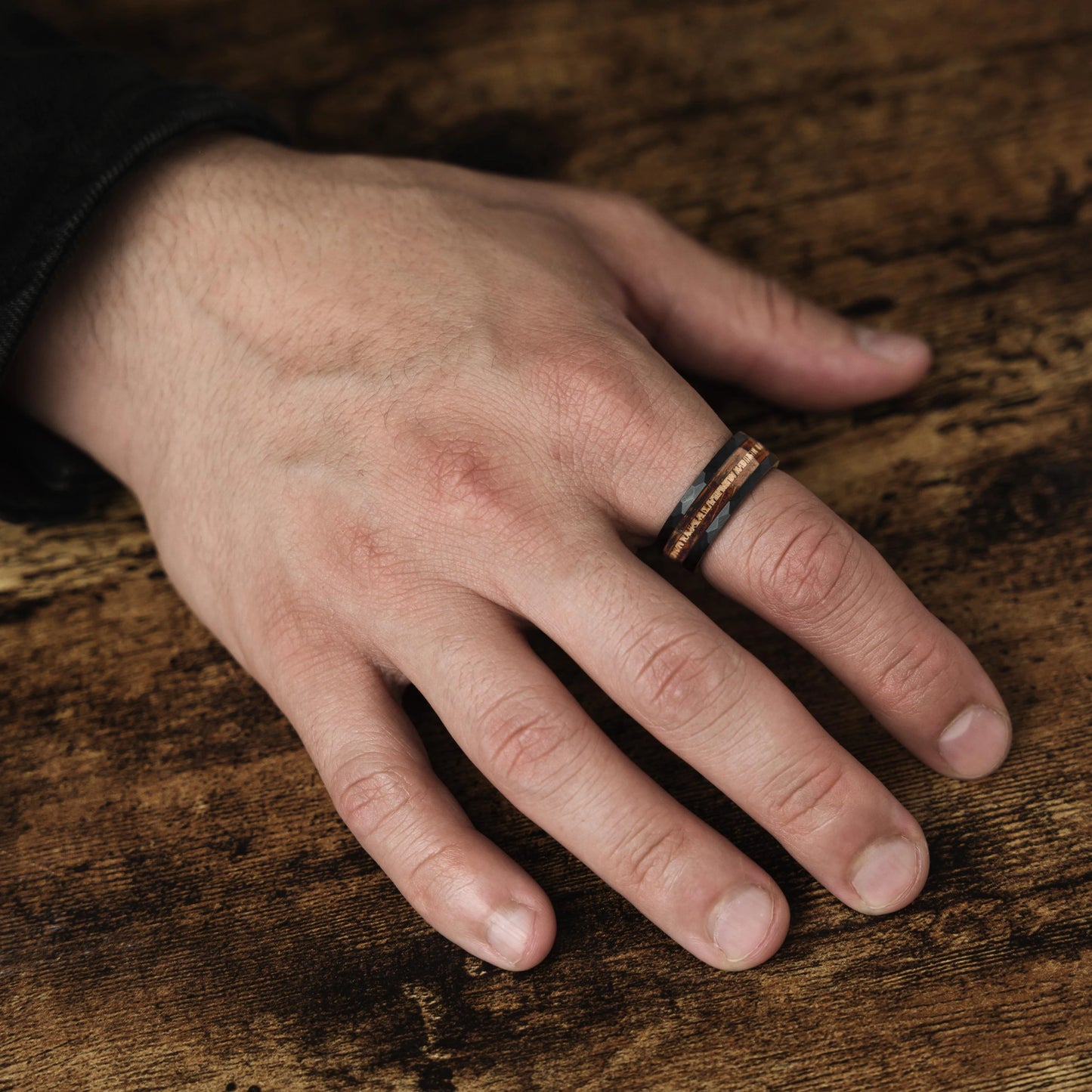 Fashion 8mm Men Stainless Steel Rings Black Brushed Deer Antler And Koa Wood Rings for Men Wedding Band Jewelry Wholesale