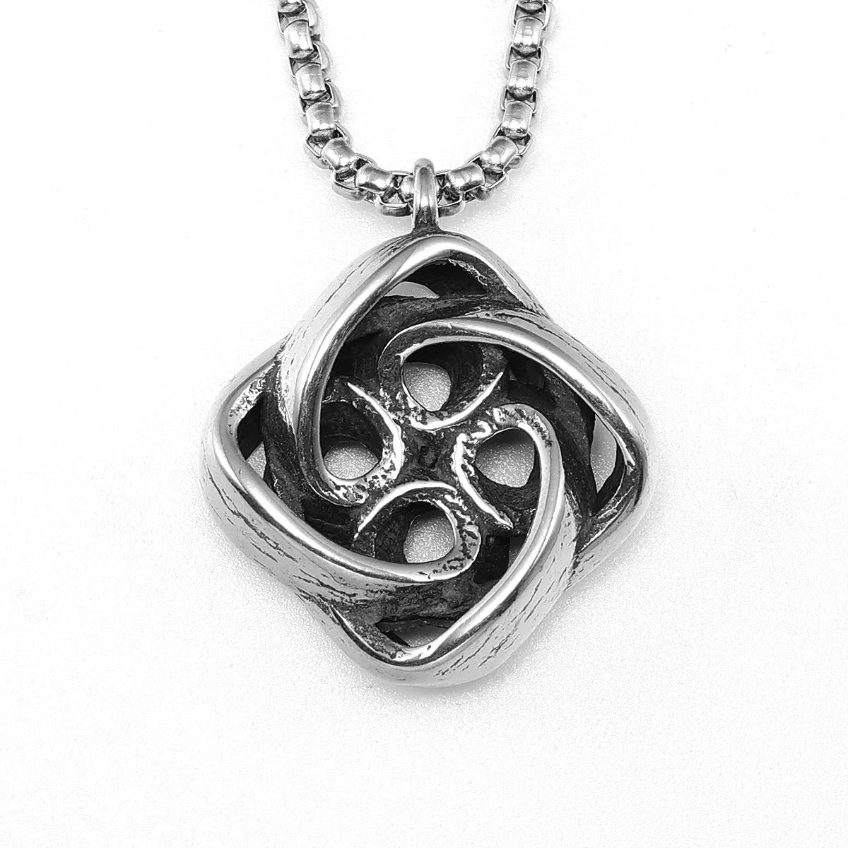 Celtic Knot Spiral Stainless Steel Men Necklaces Pendant Chain Punk Unique for Women Fashion Jewelry Gifts Wholesale Dropshiping