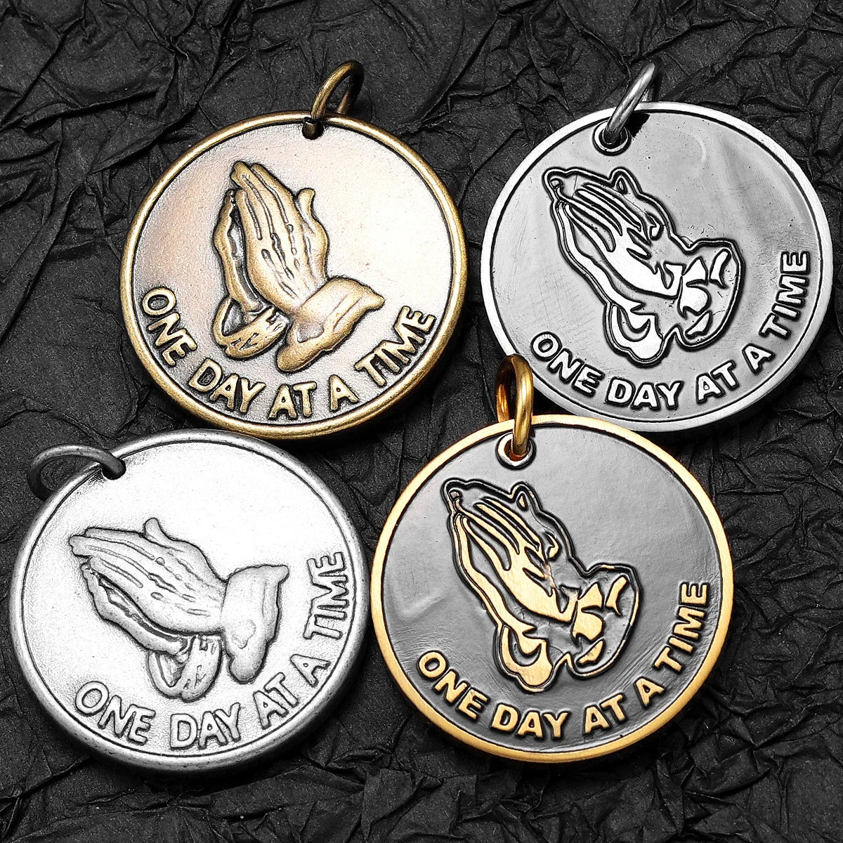 Paryer Hands Stainless Steel Men Necklaces Pendant Chain Cross Amulet Vintage New In For Women Fashion Jewelry Gifts Wholesale