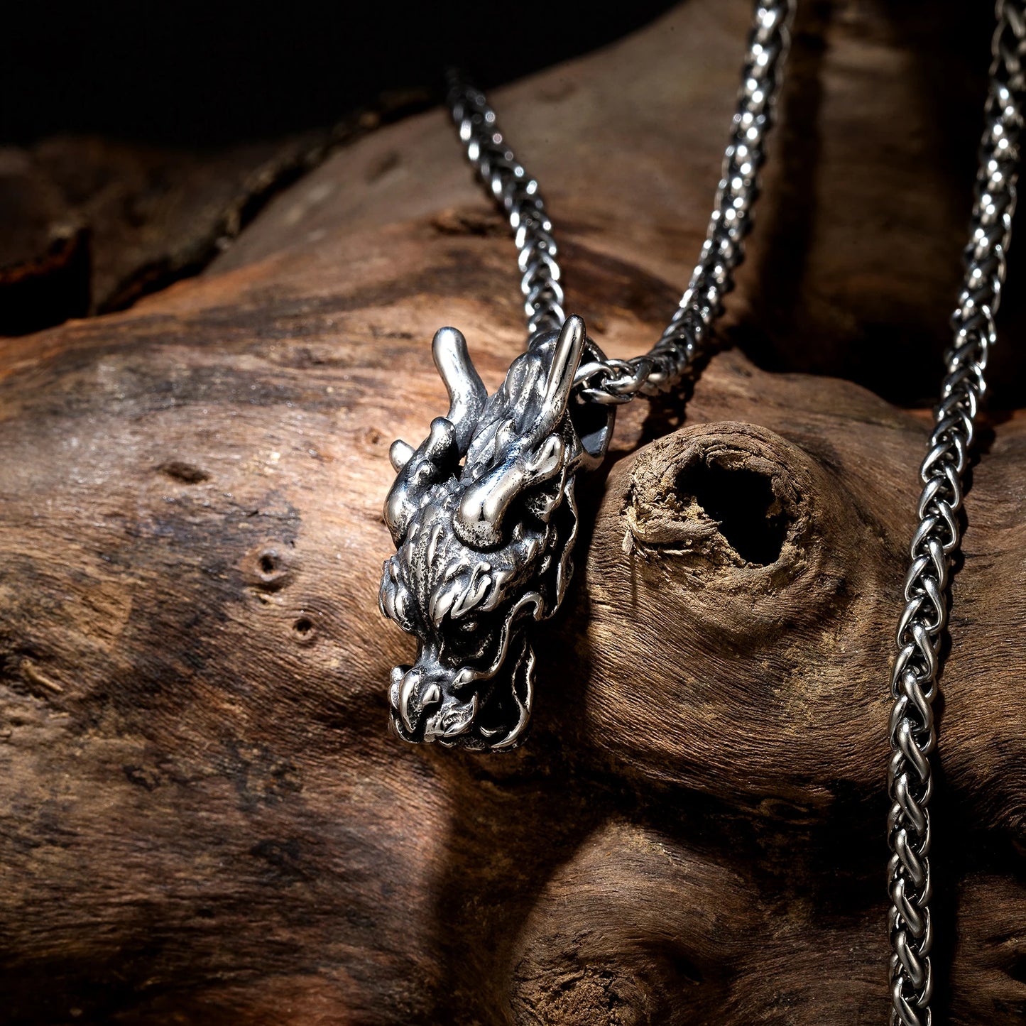 Classic Chinese Mythology Dragon Head Pendant Necklaces Men Stainless Steel Ethnic Accessories Charm Lucky Amulet Jewelry Gifts