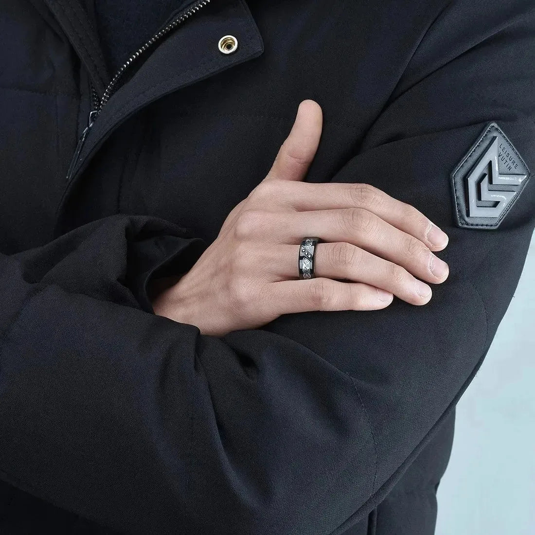 Fashion 8mm Men Stainless Steel Celtic Dragon Rings Inlay Black Zircon Carbon Fiber Rings For Men Wedding Jewelry Drop shipping