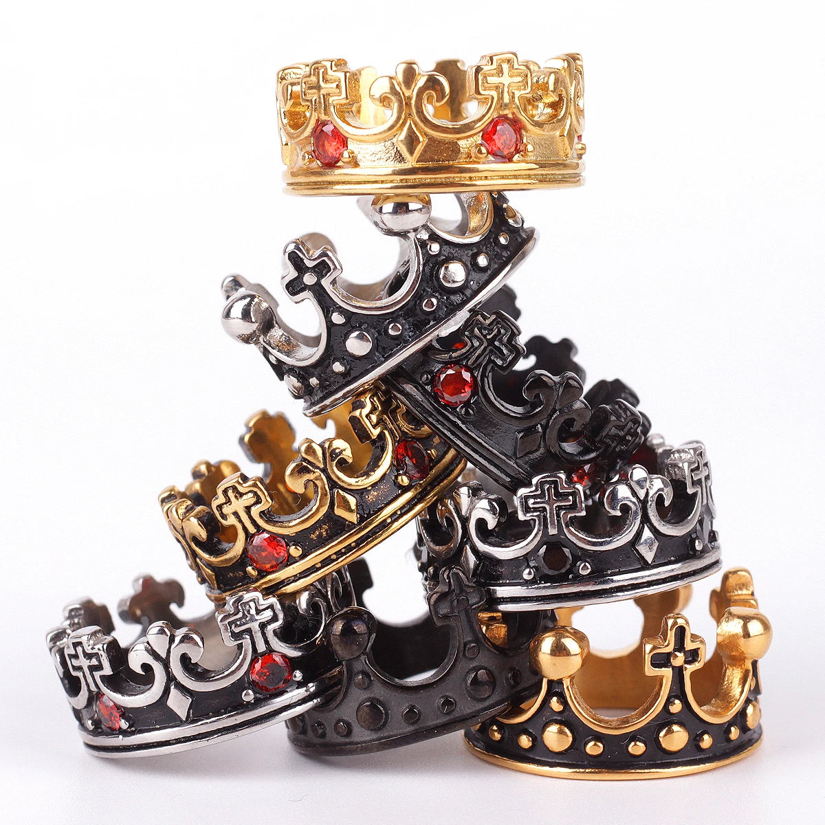 Stainless Steel Royal Crown Luxury Rhinestone Man Rings Creativity Simple Punk for Male Boyfriend Fashion Jewelry Gift Wholesale