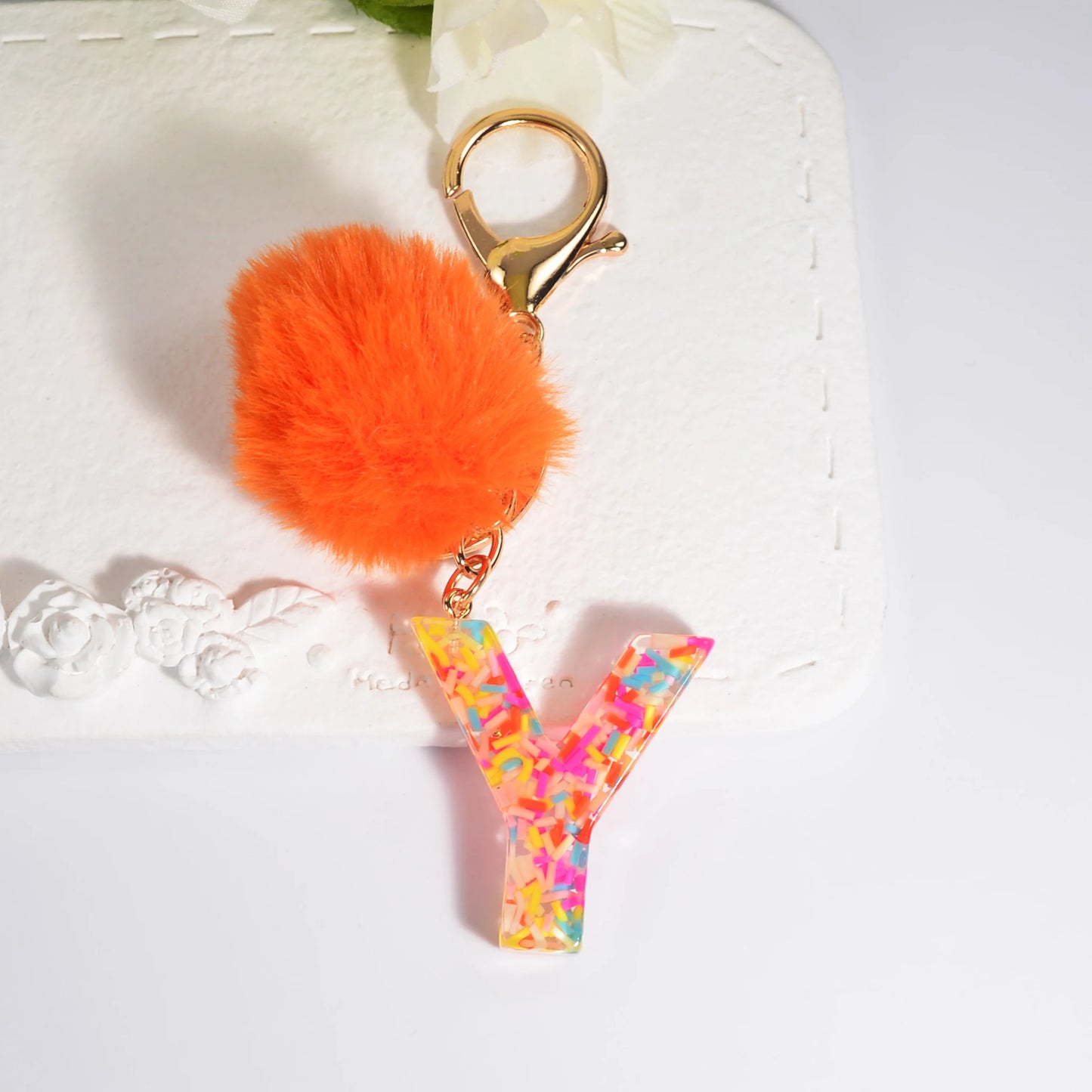 New Orange Stripe Filled Initial Letter Keychain With Orange Pom-Pom Women Girls Sweet Bag Purse Charm A-Z 26 Letters Pendant SKC-Y05-Y CHINA