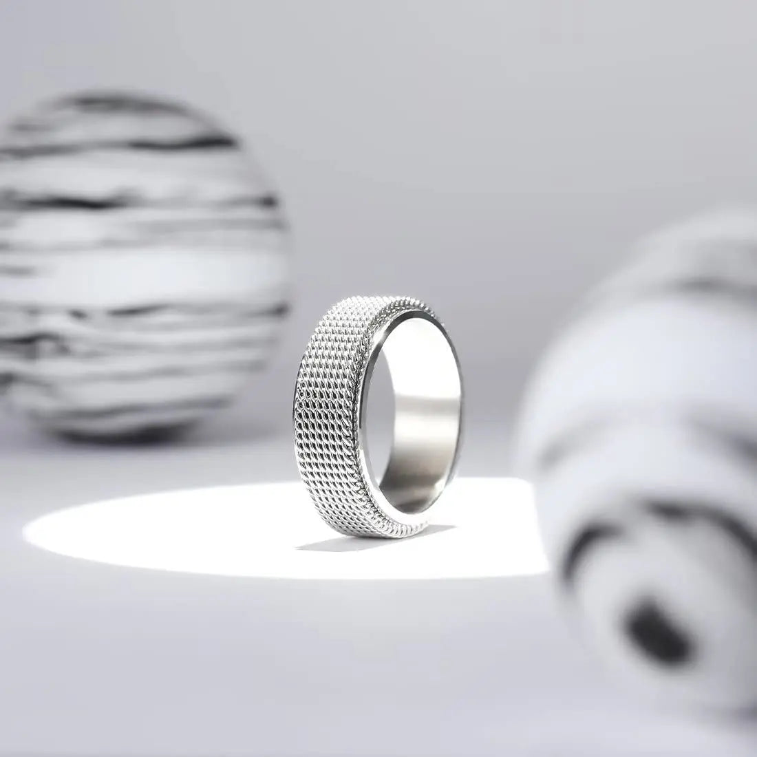 Simple 8mm Stainless Steel Spinner Anxiety Rings for Women Men Rotatable Mesh Chain Spinner Rings Anti Stress Weddding Jewelry