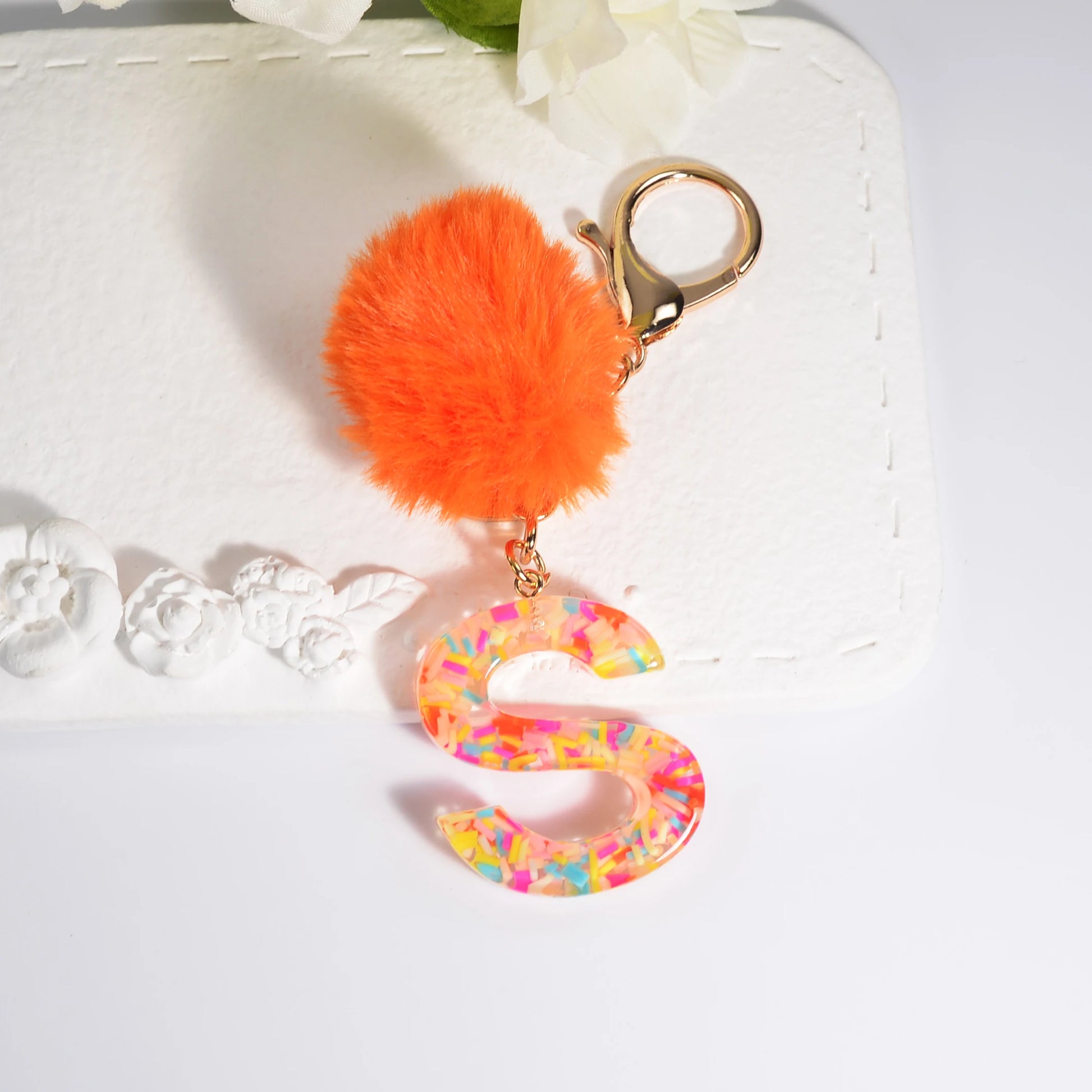 New Orange Stripe Filled Initial Letter Keychain With Orange Pom-Pom Women Girls Sweet Bag Purse Charm A-Z 26 Letters Pendant SKC-Y05-S CHINA